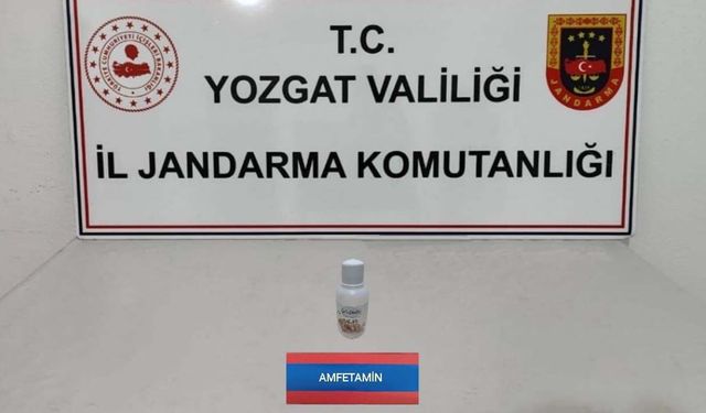 Ankara’dan Yozgat’a Uyuşturucu Getiren Şahıslar Suçüstü Yakalandı