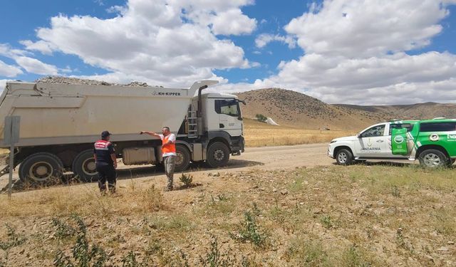 Yozgat’ta YHT Güzergahında Kamyonlara Çevre ve Trafik Denetimi