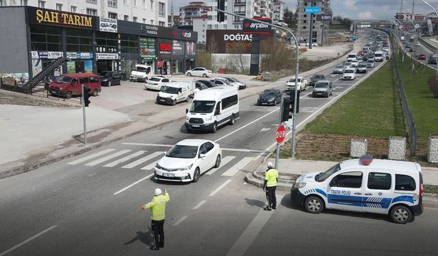 Yozgat’ta Bozok-48 Huzur Uygulaması ile Güvenlik Denetimleri Aralıksız Sürüyor