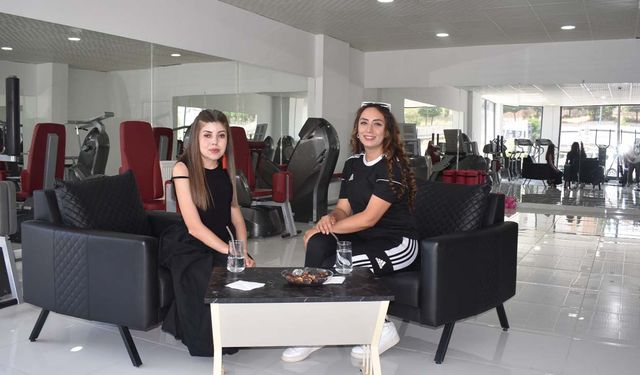 Yozgat Çamlık TV’de Arzu ile Sohbetler Programının Konuğu Merve Yıldız Kalem Oldu