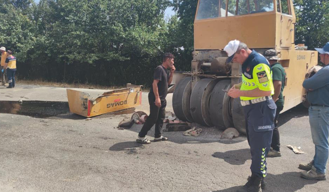Sorgun’da Hafif Ticari Araç Silindire Çarptı: 1 Ölü 1 Yaralı
