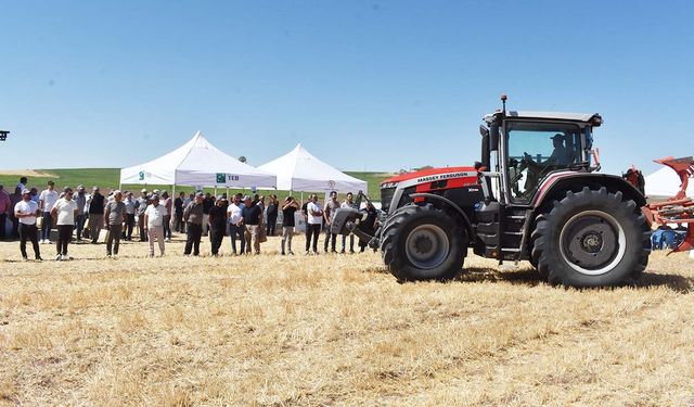 Tarla Günleri Boğazlıyan’da Başladı: Çiftçiler Yeni Teknoloji Traktörlerle Tanıştı!