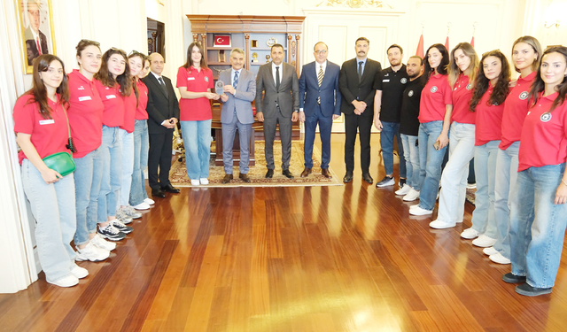 Yozgat GSK Kadın Hentbol Takımı Yeni Sezon Öncesi Moral Buldu