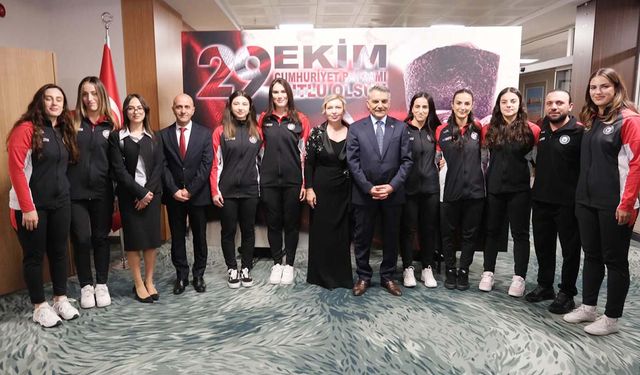 Yozgat’ın Altın Kızları Cumhuriyet Resepsiyonunda