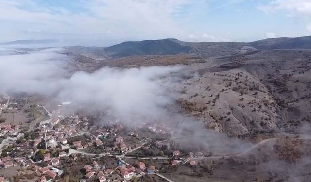 Çekerek’i Sis Kapladı! Kartpostallık Manzaralar Ortaya Çıktı!