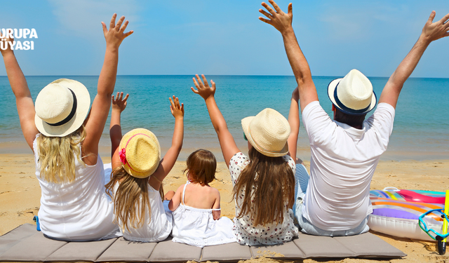 İspanya'nın En Ünlü Plajları Hangileridir? Yaz Tatili İçin En Güzel Rotalar