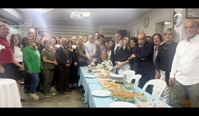 İstanbul’da Kızıltoprak Türk Musiki Topluluğu 25. yılını coşkuyla açtı