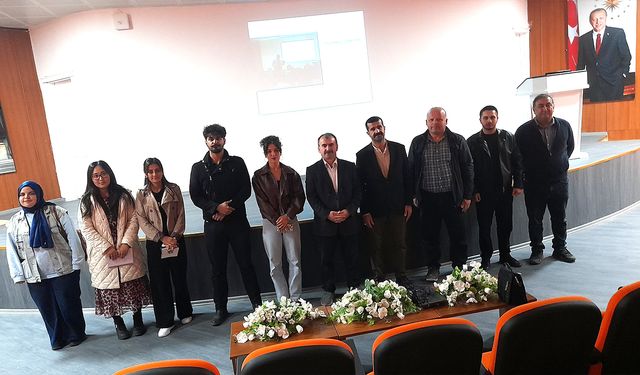 YOBÜ’de Öğrencilere Bilimsel Araştırma Projesi Hazırlama Semineri