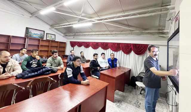 Yozgat’ta Tasavvuf Musikisi Kursu Başladı: Gençler Manevi Bir Yolculuğa Çıkıyor