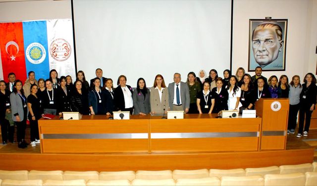 Ankara Üniversitesi Cebeci Hastanesi’nde Sağlık Çalışanlarına Yönelik Mindfulness Programı Düzenlendi