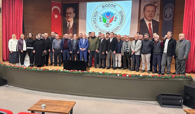 Kayseri’de Türk Dünyasına Genel Bakış Konferansı Yoğun İlgi Gördü