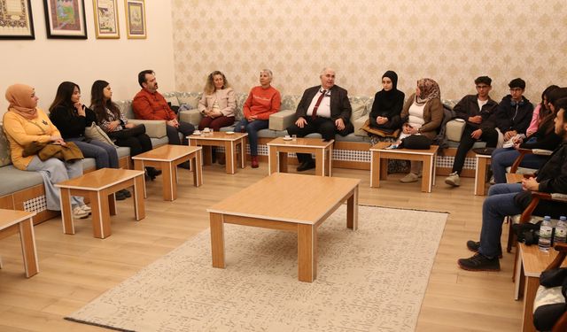 Yozgat Bozok Üniversitesi’nde Dişçi Hastalık Bulaştırır mı? Bilim Kafe Etkinliği