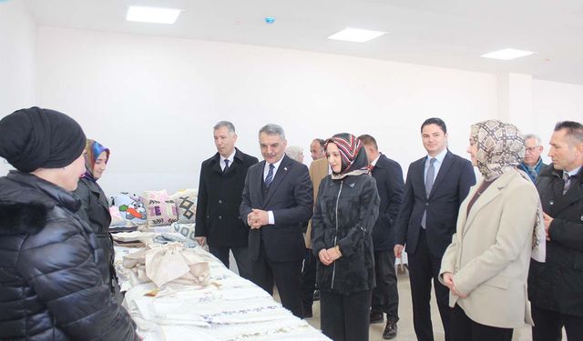 Yozgat’ta ADEM Kursiyerlerinin El Emeği Ürünleri Göz Doldurdu