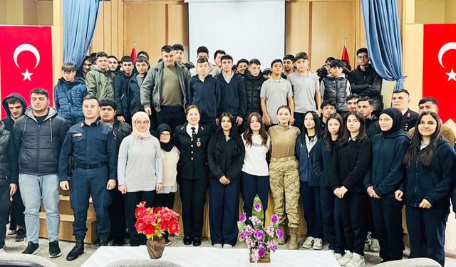 Çayıralan’da Öğrencilere Toplum Destekli Kariyer Eğitimi