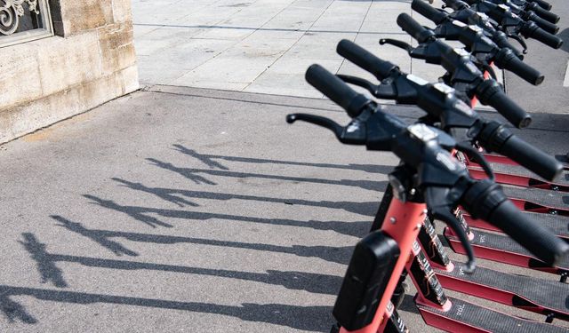Elektrikli Scooterlar İçin Yeni Dönem: Anlık Konum ve Yerli Üretim Şartı Geliyor