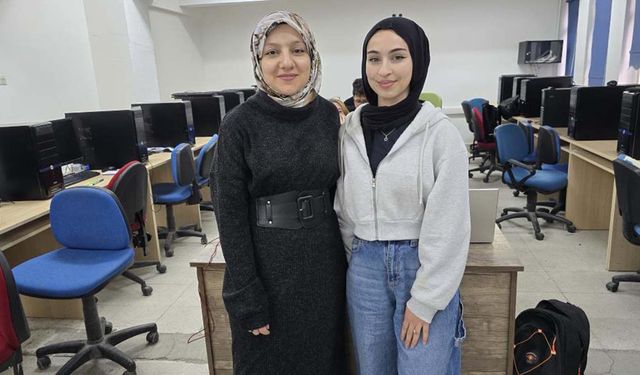 Yozgat’ta Akademisyen Göktaş Geleceğin Tasarımcılarına İlham Oluyor!