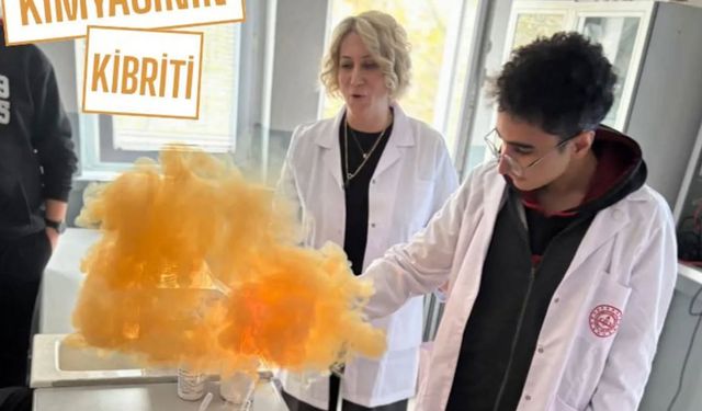 Çankaya Hacı Ömer Tarman Anadolu Lisesi'nde Kimyacının Kibriti Deneyi Öğrencileri Büyüledi