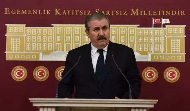 Mustafa Destici'den Dikkat Çeken Çağrı: “Evlenmeyenleri İşe Almayın” Önerisi Gündemde