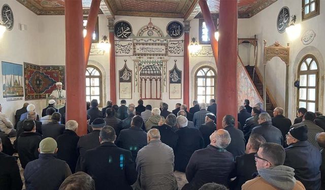 Yozgat’ın 251 Yıllık Sessiz Mirası: Tokmak Hasan Paşa Camii Zamana Meydan Okuyor