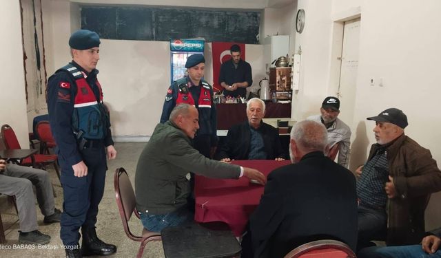 Yenifakılı Jandarmasından Küçükbaş Hayvan Hırsızlığı ve Dolandırıcılığa Karşı Bilgilendiriyor