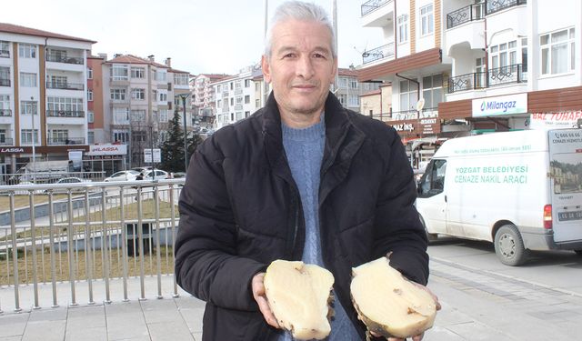 Yozgat’ta Şeker Pancarı Kazanlarda Kaynatılarak Vatandaşlara Sunuluyor