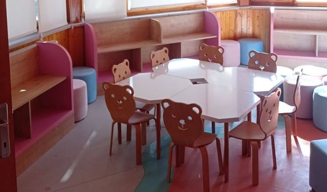 Aydıncık İlçe Halk Kütüphanesi Hizmete Açıldı