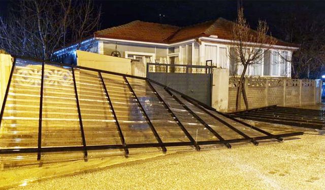 Sağanak ve Fırtına Alarmı: Kırıkkale–Yozgat Yolunda Ulaşım Aksadı