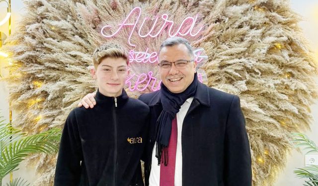 Yozgat Milli Eğitim Müdürü öğrencileri iş başında görüyor