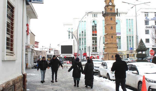 Yozgat’ta Siyasiler ve STK’lar Göçü Tersine Çevirmeyi Hedefliyor