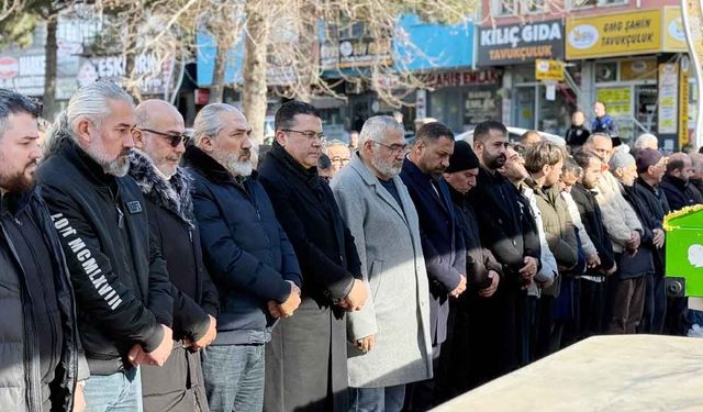 MHP Genel Başkanı Bahçeli’nin Danışmanı Sorgun’da cenazeye katıldı: mekanın cennet olsun Zülfikar Kılınç