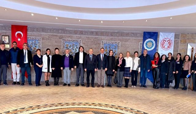 Ankara Üniversitesi Hastaneleri Yoğun Bakım Komisyonu 2026 Yılı İlk Toplantısını Gerçekleştirdi