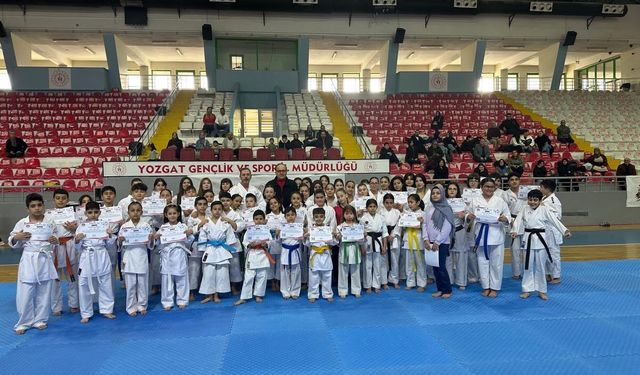 Yozgat Rıza Kayaalp Spor Salonu’nda Karate Kuşak Sınavı Heyecanı
