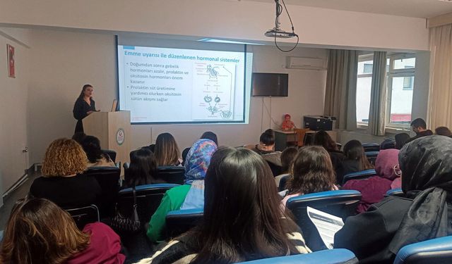 Gülhane Eğitim ve Araştırma Hastanesi’ndeAnne Sütü ve Emzirme Danışmanlığı Eğitimi