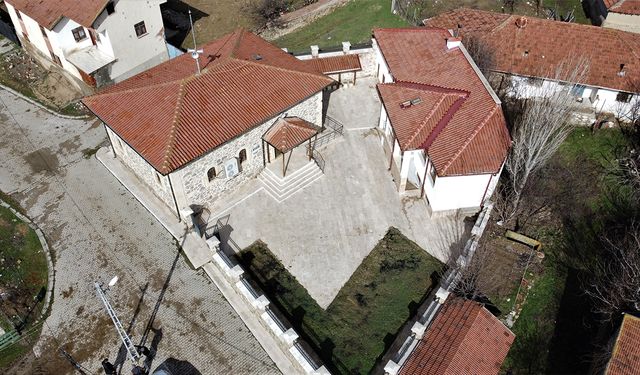 Yozgat’ta Tarihi Gizemini Koruyan Cami