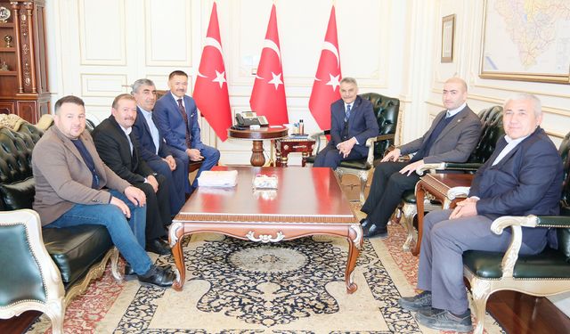 Yozgat’ta Yerel Yönetimlerden Valilik Çıkarması: Muhtarlar ve Belediye Başkanı Vali Özkan’la Bir Araya Geldi