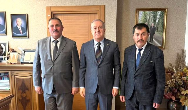 MHP Yenifakılı Heyetinden Sadir Durmaz’a Ziyaret