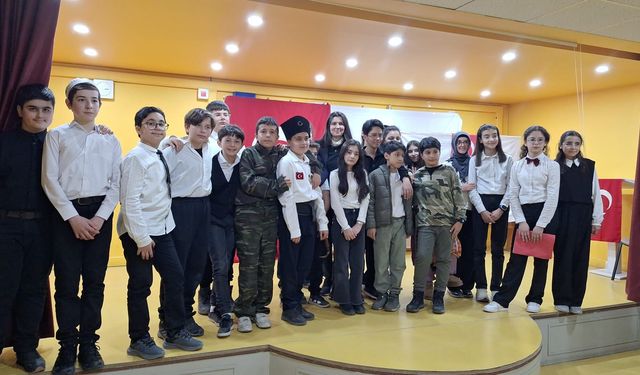 Yozgat Fatma Temel Turhan Ortaokulu’nda 12 Mart İstiklal Marşı Etkinliği
