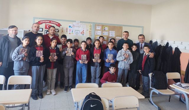 Akdağmadeni’nde gençlerin yolu Kur’an ile aydınlanıyor