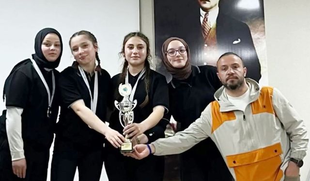 Çekerek Rafting’de Türkiye Şampiyonu: Munzur Çayı’ndan Yozgat’a Altın Madalya