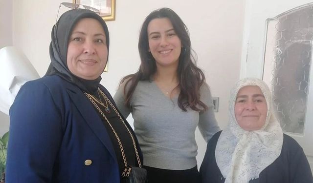 Boğazlıyan MHP KAÇEP’ten Kadın Esnafa 8 Mart Dünya Kadınlar Günü Ziyareti