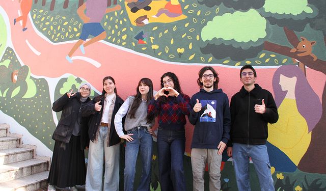 Ankara'da Geleceğin Hekimleri Renklerle Mesaj Verdi
