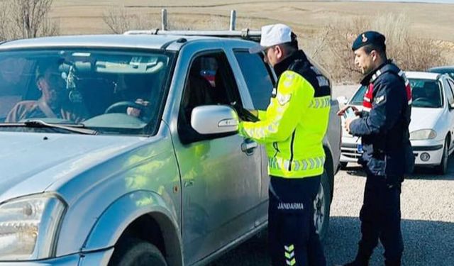 Yozgat'ta Ehliyetsiz Sürücülere Geçit Yok: Jandarmadan Sıkı Denetim