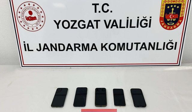 Yozgat’ta Kaçak iPhone Operasyonu: Yolcu Otobüsünde Ele Geçirildi!