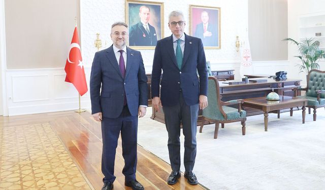 Yozgat Bozok Üniversitesi Rektörü Prof. Dr. Evren Yaşar, Sağlık Bakanı Prof. Dr. Kemal Memişoğlu ile Görüştü