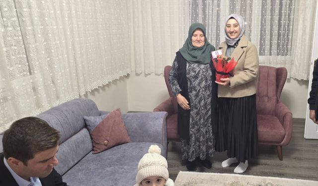 Sarıkaya Kaymakamı Mubin Demirkıran’dan Şehit Annesine 8 Mart Ziyareti