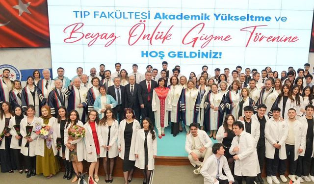 Yüksek İhtisas Üniversitesi’nde Beyaz Önlük Heyecanı