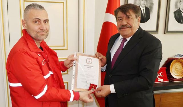 Saraykent Belediye Başkanı Ahmet Köroğlu’na Bronz Madalya