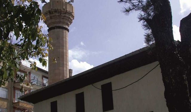 Yozgat’ın Gizli Osmanlı Mirası: Cevahir Ali Efendi Camii Tarihe Işık Tutuyor