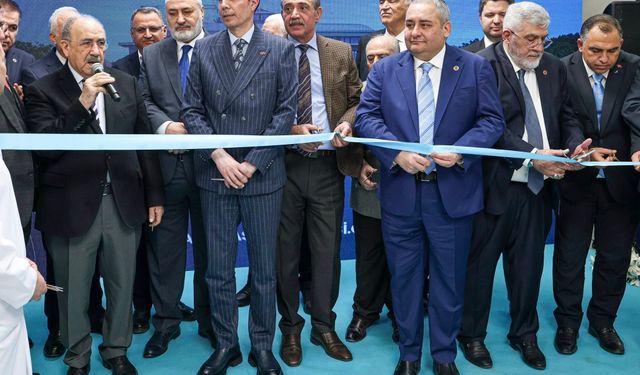 Ankara Uluslararası Hastanesi Görkemli Törenle Açıldı: Eski Keçiören Hastanesi Modern Yüzüyle Hizmete Girdi