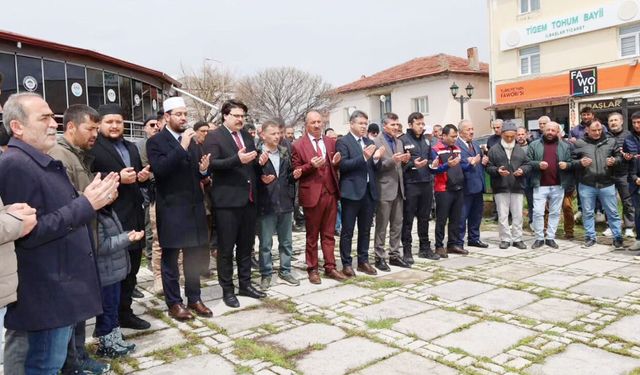 Çandır’da Yağmur Sevinci Dualarla Paylaşıldı